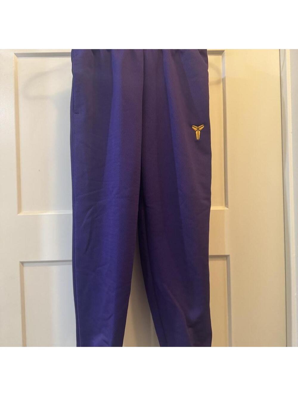 💜 NWT Nike Kobe Fleece Joggers – Kids Small 💛